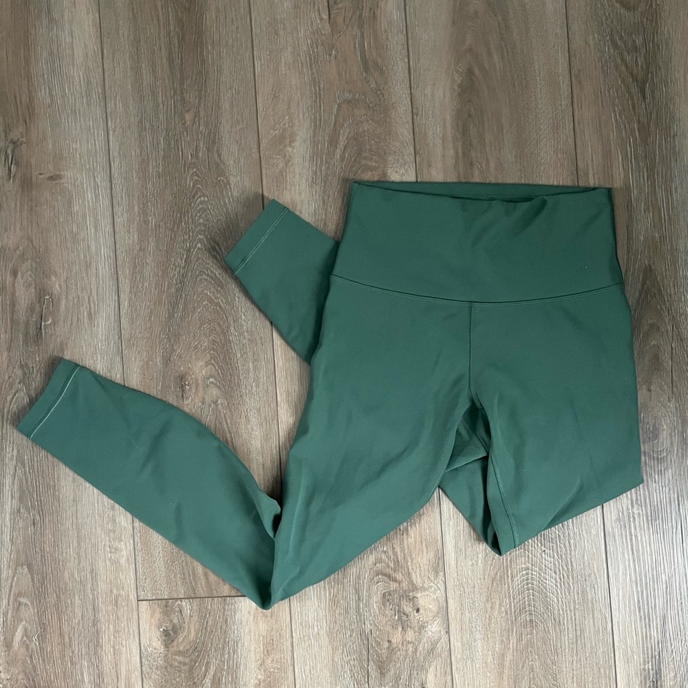 Lululemon Wunder Train Leggings 25”